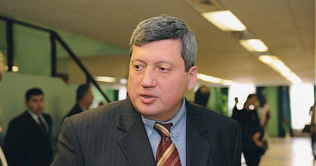 Sabiq nazir:"İran artıq müharibəni uduzub"