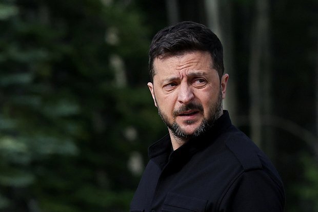Zelenski indi istefa verin! - Koskoviç