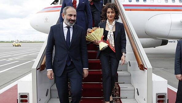 Nikol və Anna Zəngəzurda