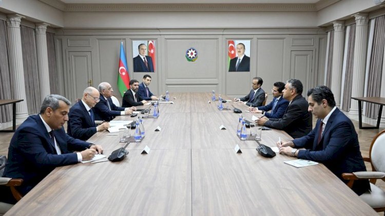 Əli Əsədov Pakistanın neft naziri ilə görüşdü