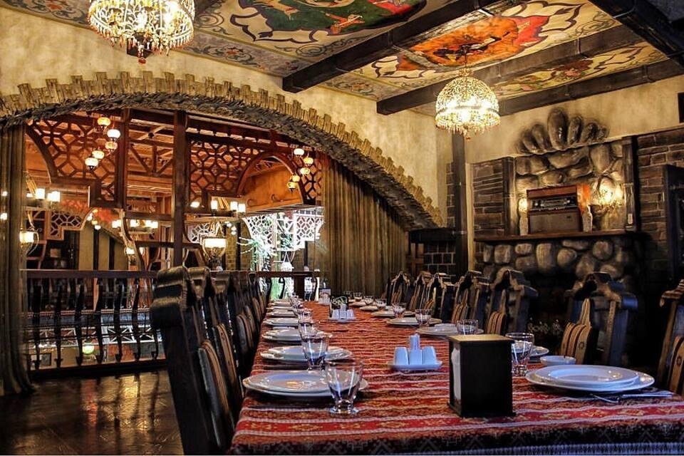 Kəlbəcərdə şəhid valideynlərinə hörmətsizlik: restoran sahibi… – VİDEO