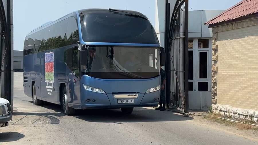 14 nəfərlik rusiyalı ilk qrup İrandan Azərbaycana təxliyə edilib