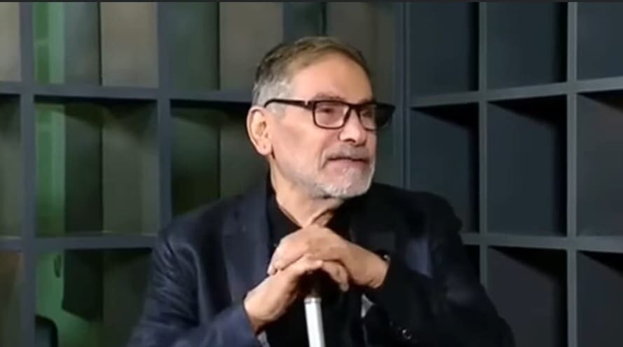 Xameneyinin müşaviri: “Hücumlardan sonra saatlarla dağıntılar altında qaldım”