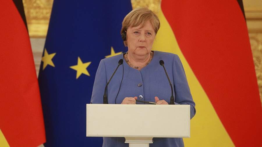 Merkel ABŞ və Aİ-ni Rusiyaya qarşı mübarizədə birləşməyə çağırıb