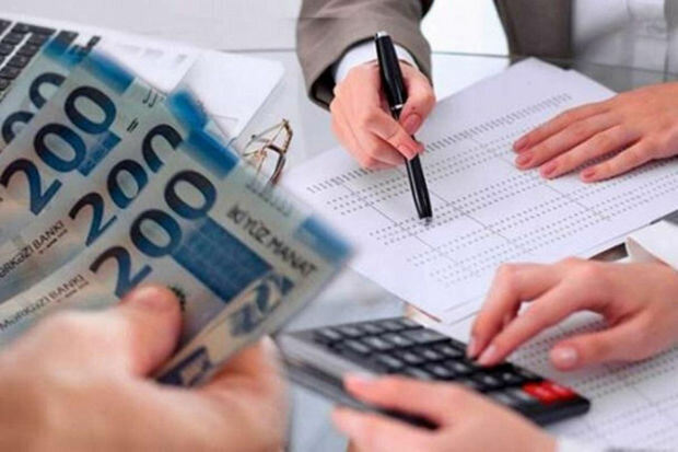 Azərbaycanda bu şəxlərin maaşı 1320 manat oldu
