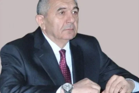 Tovuzun icra başçısı kartof alverinə girişib, sahələri ələ keçirib