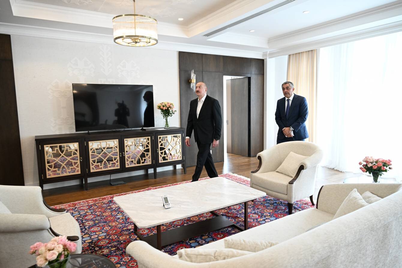 İlham Əliyev Xankəndi Konqres Mərkəzinin açılışında iştirak edib