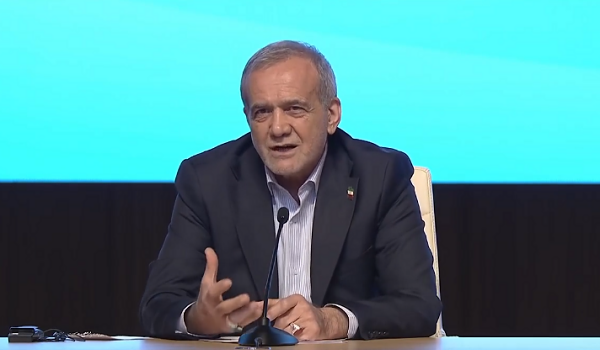 İran rəsmisi Pezeşkianı təhqir etdi