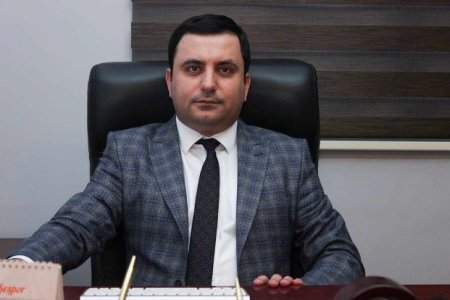 Cahangir Fərəcullayev dostunu yanına gətirir...