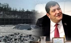 "Darıxmayın, sizi başa salacaqlar” - Ustanın pulunu verməyən deputat hədələdi