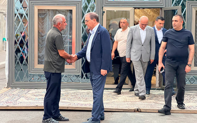 İcra başçısı Şəhid anasının yas mərasimində...