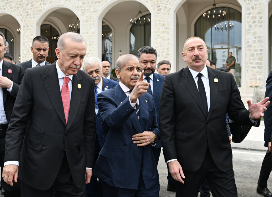 Yarım milyard Xankəndidə idi...