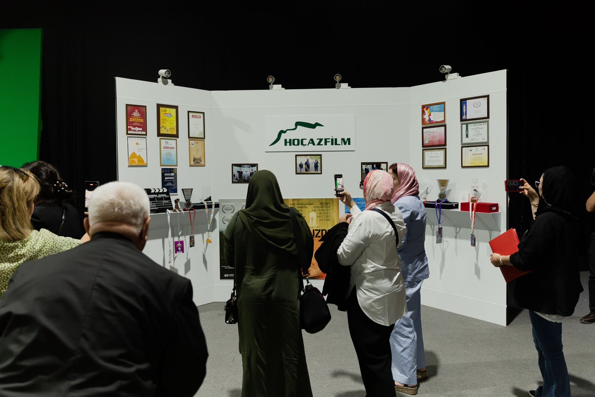 Forumun iştirakçıları “HoçazFilm” yaradıcılıq studiyasında ...