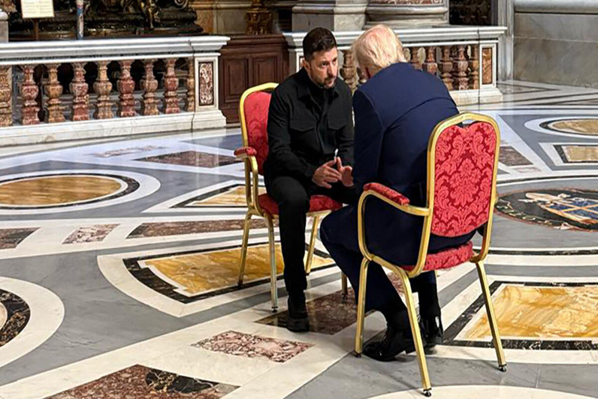 Tramp Zelenskiyə Moskvanı vurmağı təklif edib