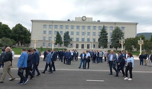 Diplomatlar Xankəndidə səfərdədir