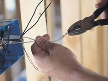34 yaşlı kişini elektrik cərəyanı vurdu