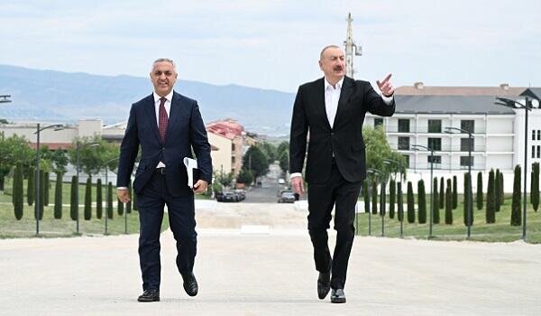 İlham Əliyev Xankəndidə Zəfər parkında