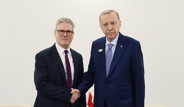Ərdoğan Keyr Starmerlə danışdı