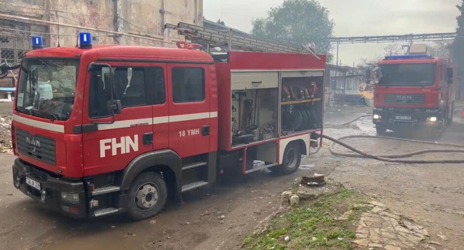 Tovuz rayonunda kombayn yanıb