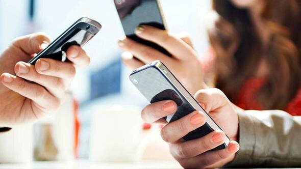 Mobil operatorlar ilin əvvəlindən yarım milyard qazanıb