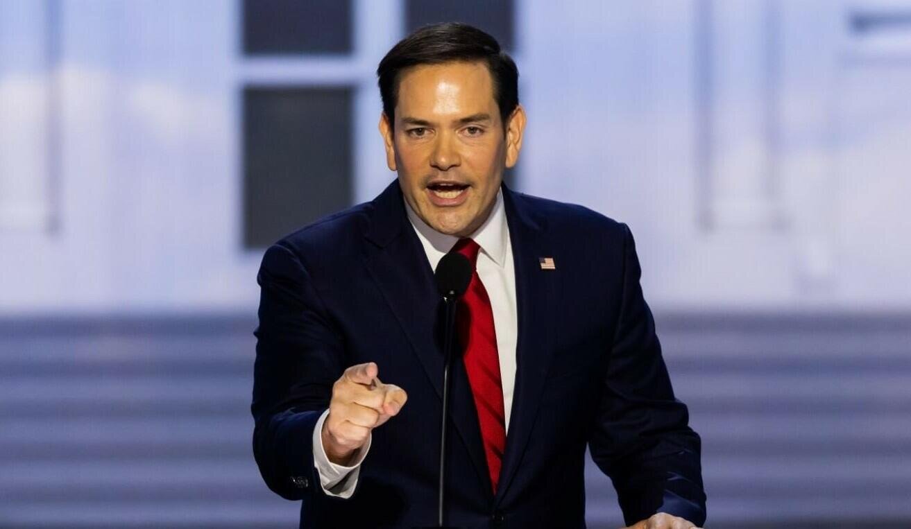 Rubio Makronu kəskin tənqid etdi