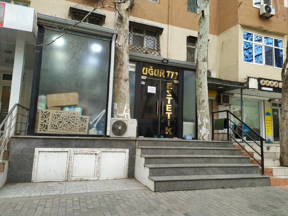 “UĞUR 777” estetik mərkəzində tibbi təhsili olmayan “kosmetoloqlar” lisenziyasız “həkimlər” necə prosedurları həyata keçirir?