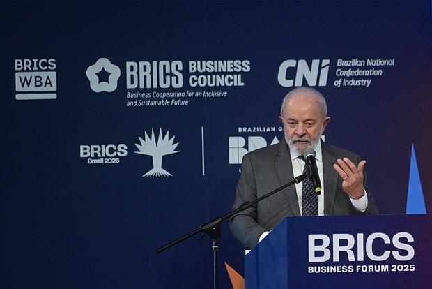Braziliya prezidenti Trampı tariflərlə hədələyib