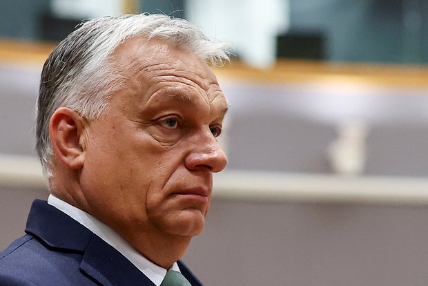Orban Zelenskinin təhdidlərinə cavab verib