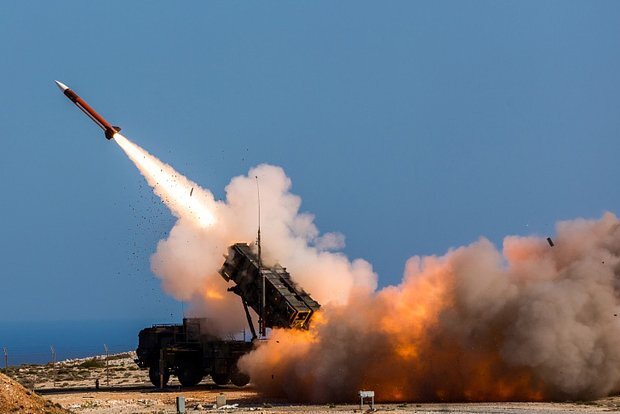 XİN Trampın Ukraynanın silahlanması məsələsini NATO-ya təhvil vermək qərarına münasibət bildirib
