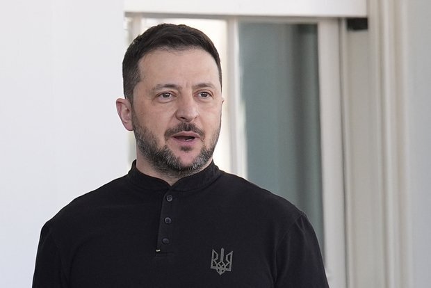 Zelenski Putinlə görüşdən danışıb