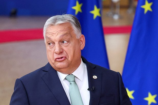 Orban Ukraynada münaqişənin həlli üçün şərtləri açıqlayıb