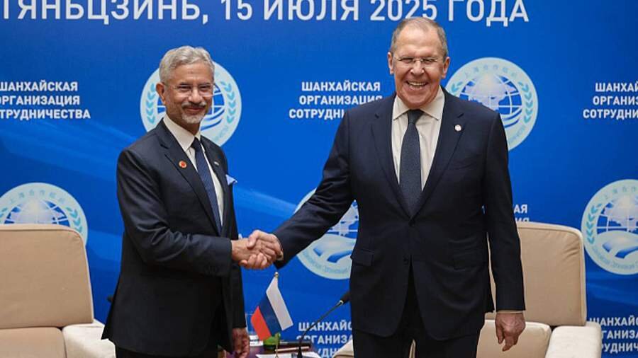 Lavrov Hindistanla strateji tərəfdaşlığı intensivləşdirmək niyyətini təsdiqləyib