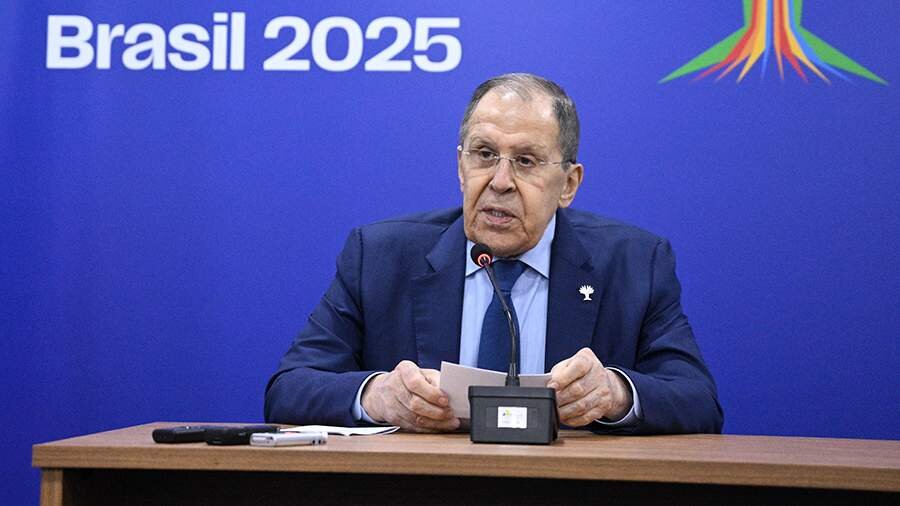 Lavrov: Rusiya uranın tükənməsi ilə bağlı İrana kömək etməyə hazırdır