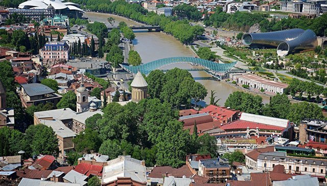 Tiflisdə yaşayış binası uçdu: ölən var