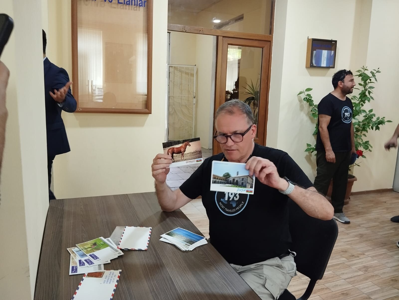 Dünyanın məşhur səyahətçisi Xankəndidən Avropa və Kanadaya məktublar göndərib