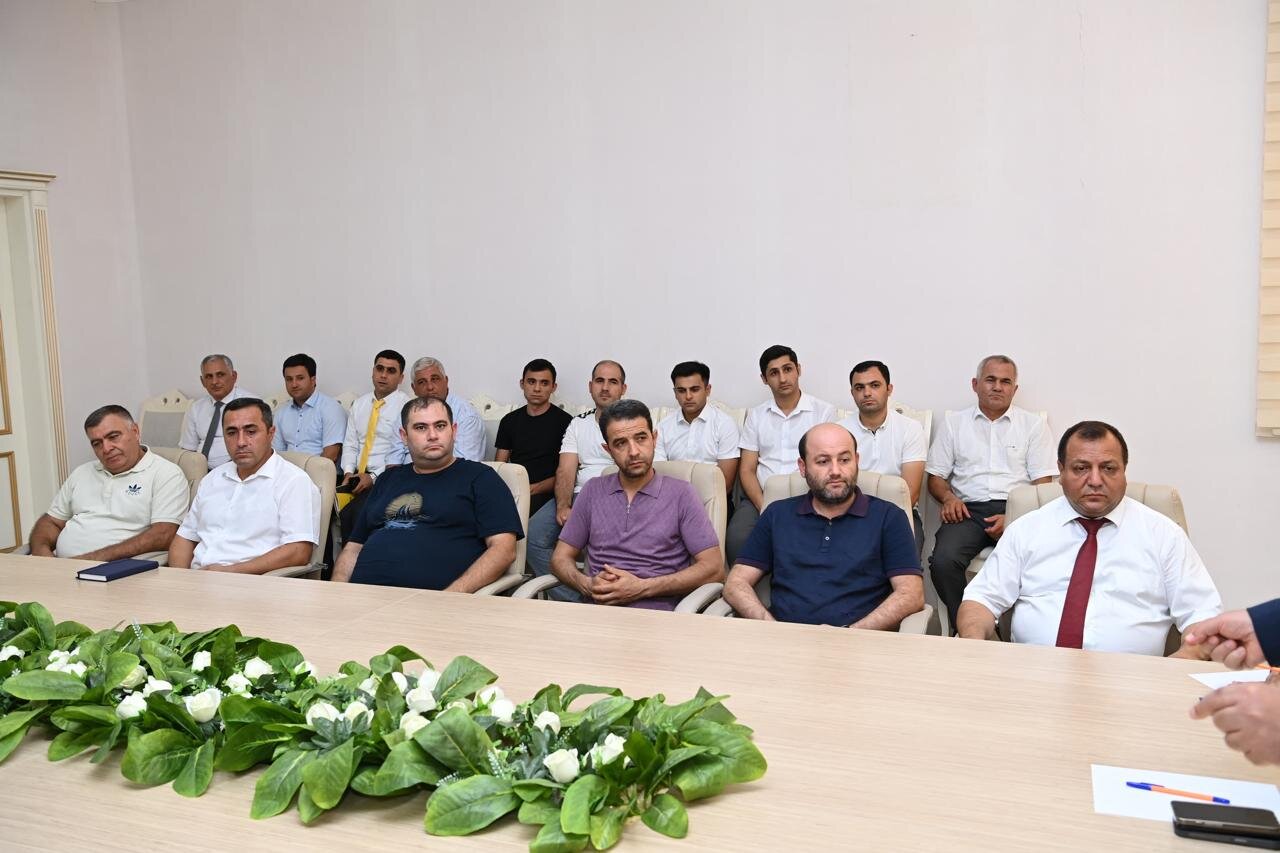 “Azərişıq” nümayəndələri Ağdamda fermer və sahibkarlarla görüşdü
