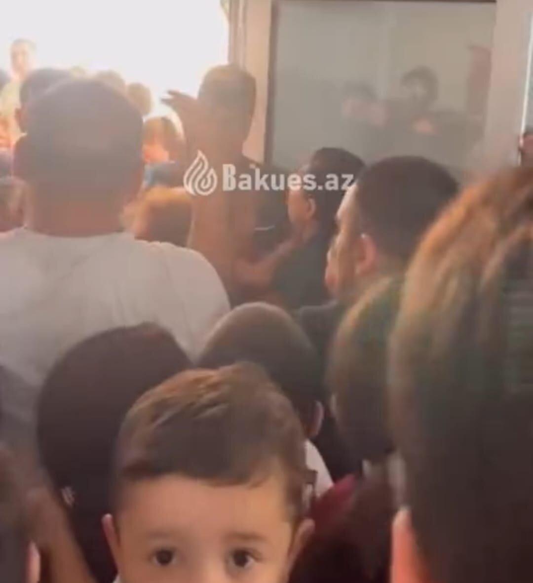 Xırdalan Mərkəzi Xəstəxanasında növbə izdihamı-VİDEO