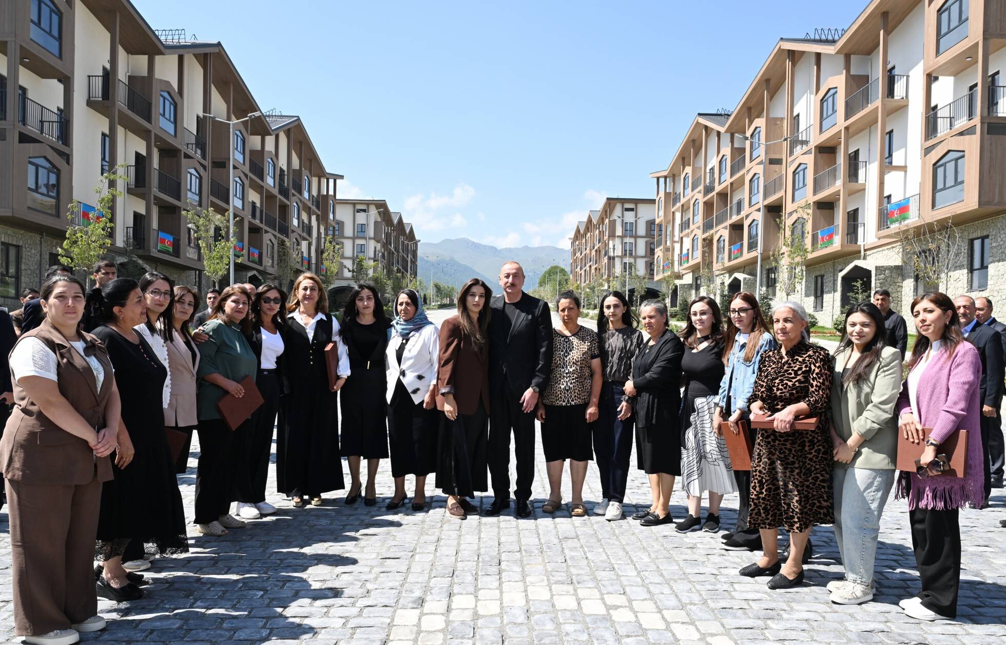 Böyük Qələbə Azərbaycan xalqının iftixar və qürur mənbəyinə çevrilib
