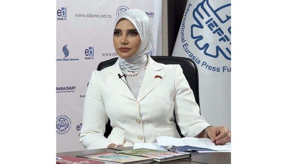 Xuraman Muradova Türk Dünyası Qadın Şairlər Birliyinin prezidenti seçildi