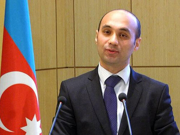Sürpriz deputat Qaya Məmmədovun "səsi çıxmır"....
