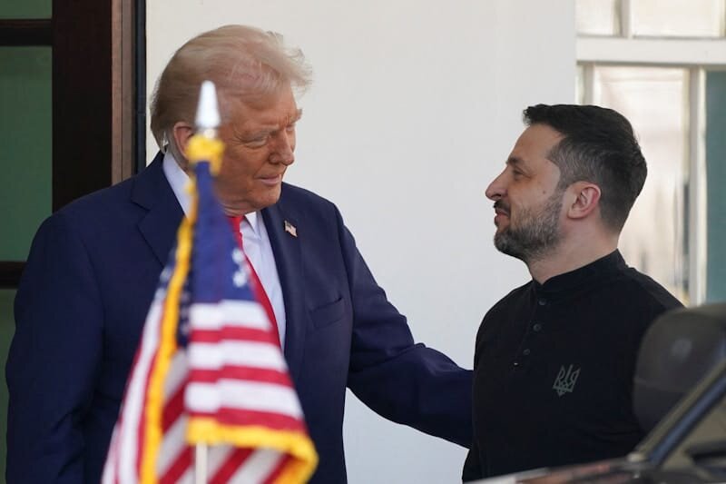 Zelenski Trampla görüşünə zarafatla başladı