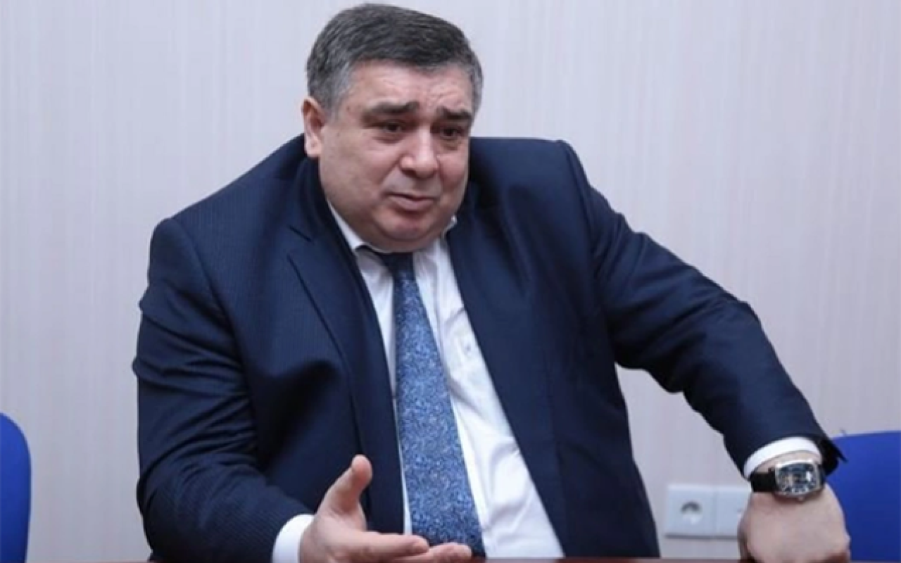 Şıxlinski təkadamlıq kamerada saxlanılır