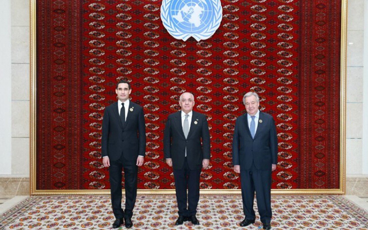 Əli Əsədov Türkmənistan Prezidenti ilə görüşdü