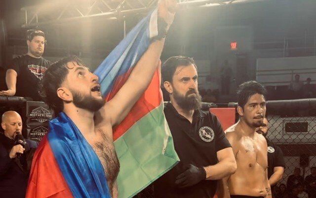 Soydaşımız Kaliforniyada keçirilən MMA döyüşündə qalib gəlib - FOTO