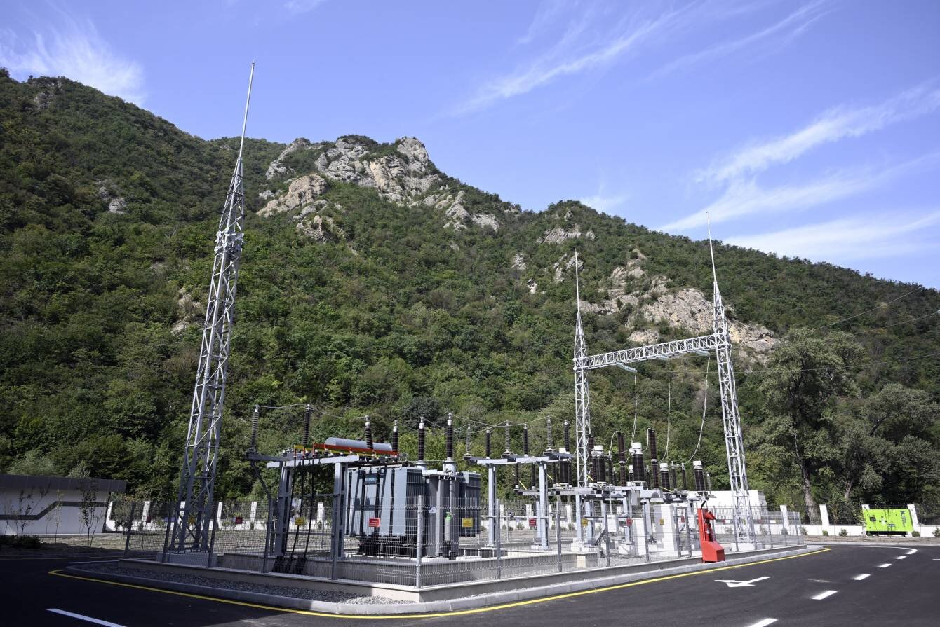 3 su elektrik stansiyasının açılışı oldu