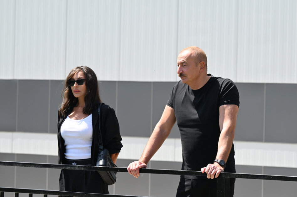 Prezidentlə xanımı Kəlbəcərdə 3 SES-in açılışında iştirak etdi