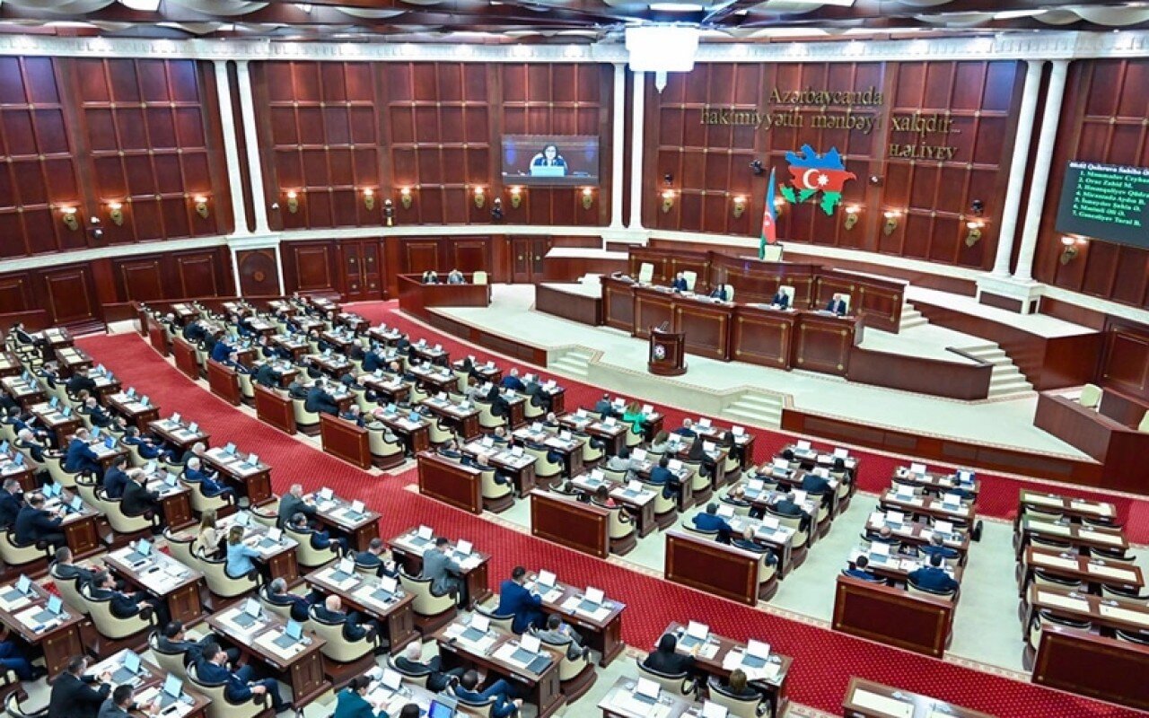 Azərbaycana qarşı fəaliyyət göstərən səhifələr ləğv edildi - Parlament komissiyası