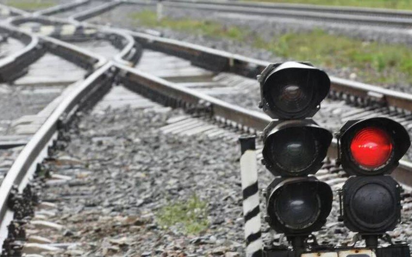 Bakıda evdən 10 min manat oğurlayanlar saxlanıldı