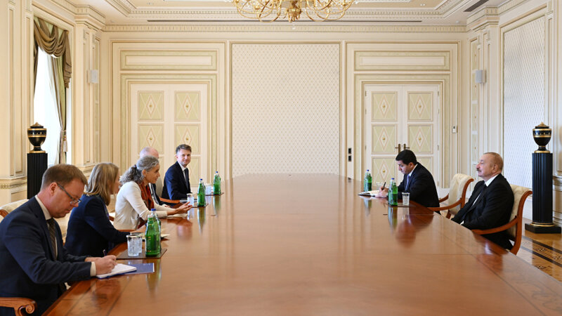 Prezident Maqdalena Qrononu qəbul etdi (FOTO)