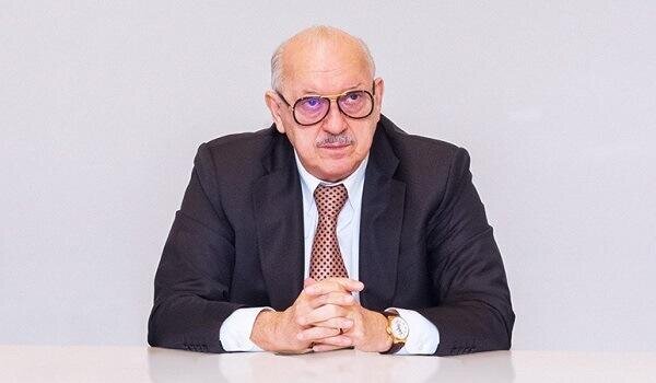 Bankda 170 milyonu olan Cahangir Əsgərov ölkədən getdi